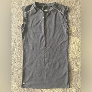 NikeFIT DRY Sleeveless Training Shirt – Size S – Gray